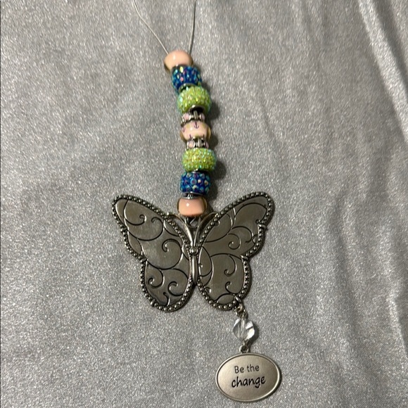 Holographic Butterfly Rear View Mirror Hanger for Car or Truck - Picture 4 of 8